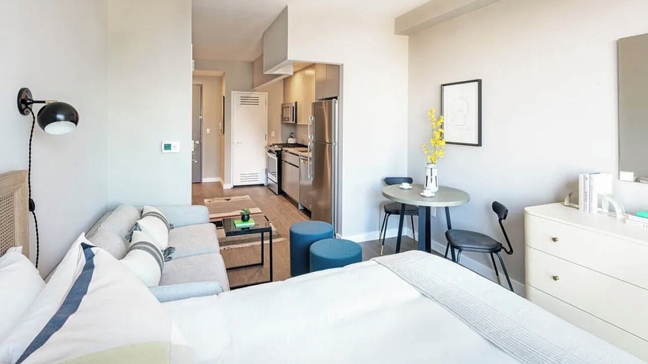 Photo of Bedroom in Hunters Point