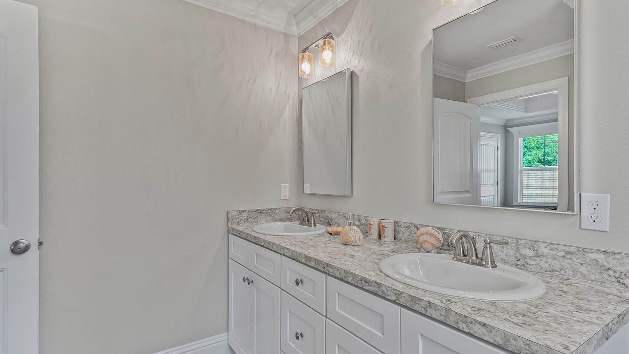 Photo of Bathroom in Crawfordville