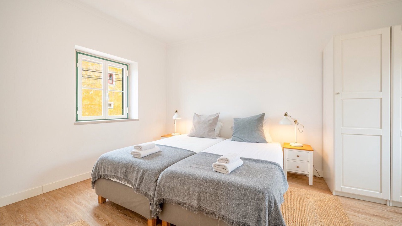Photo of Bedroom in Almocageme
