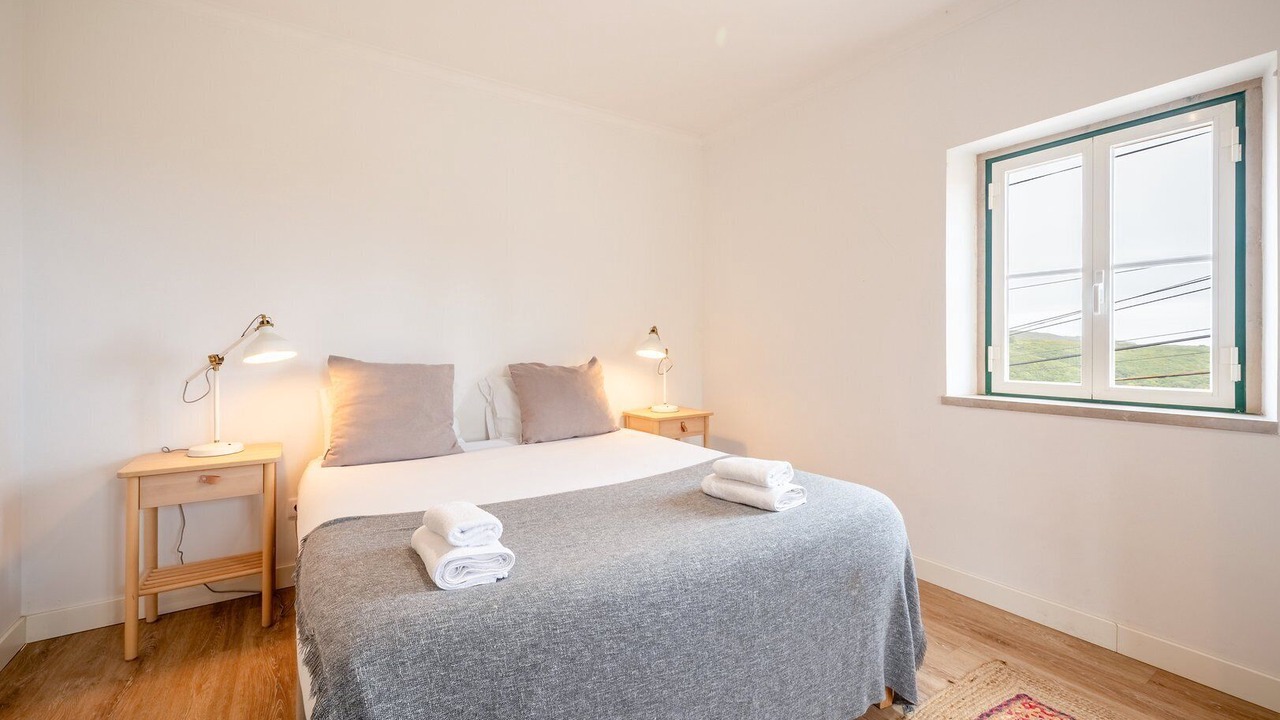 Photo of Bedroom in Almocageme