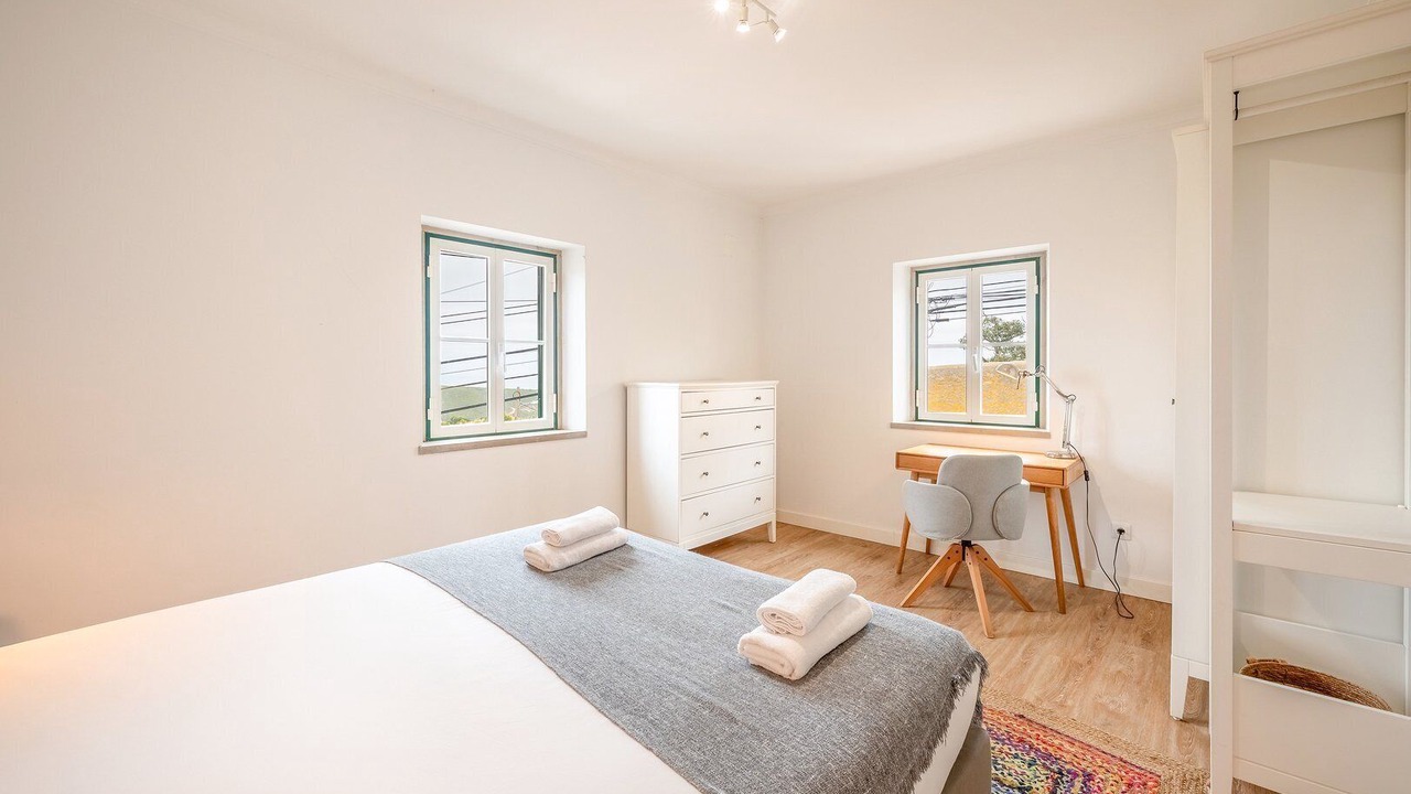 Photo of Bedroom in Almocageme