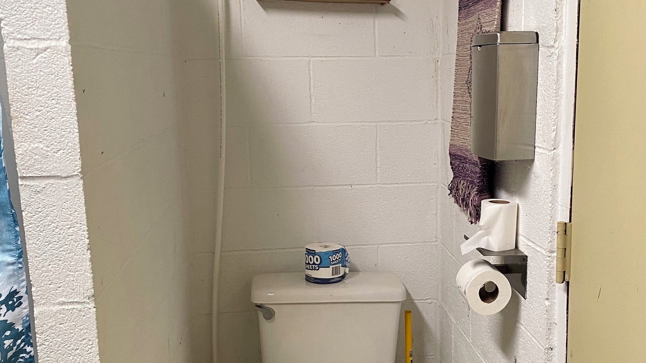 Photo of Bathroom in Glace