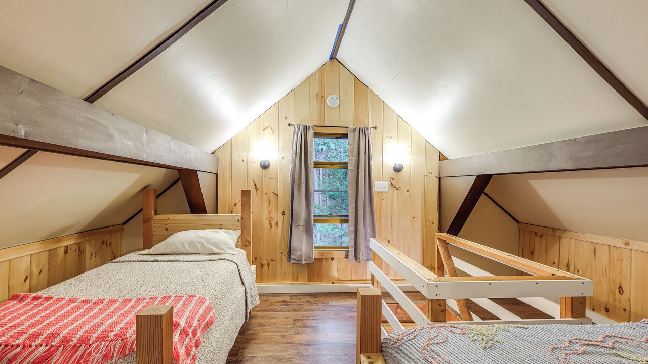 Photo of Bedroom in North River