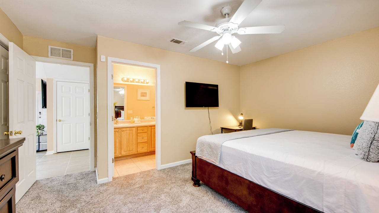 Photo of Bedroom in Tallahassee