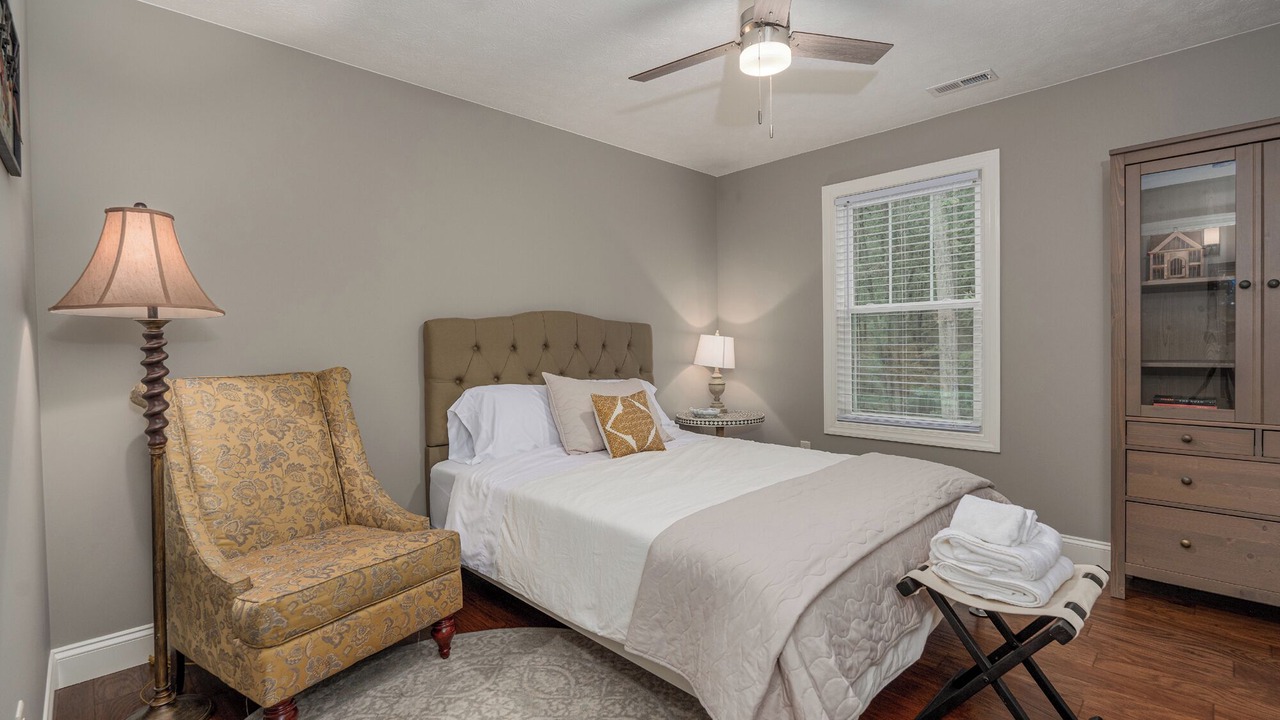 Photo of Bedroom in Massanutten