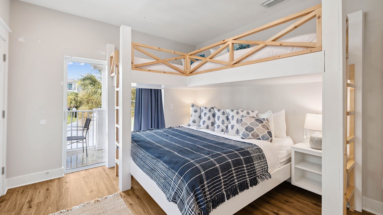 Photo of Bedroom in Seagrove Beach