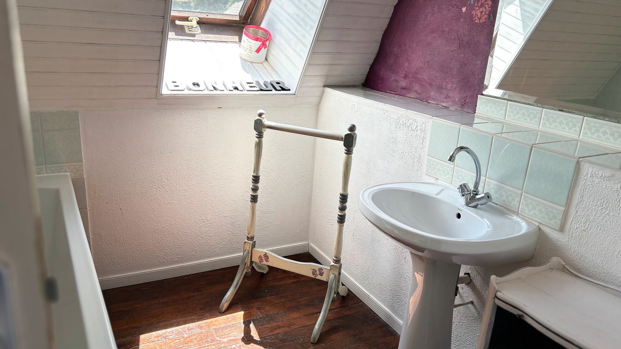 Photo of Bathroom in Cleguerec