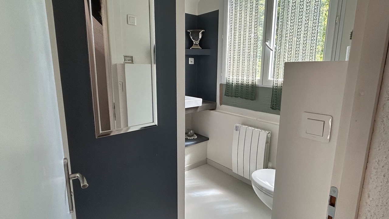 Photo of Bathroom in Cleguerec
