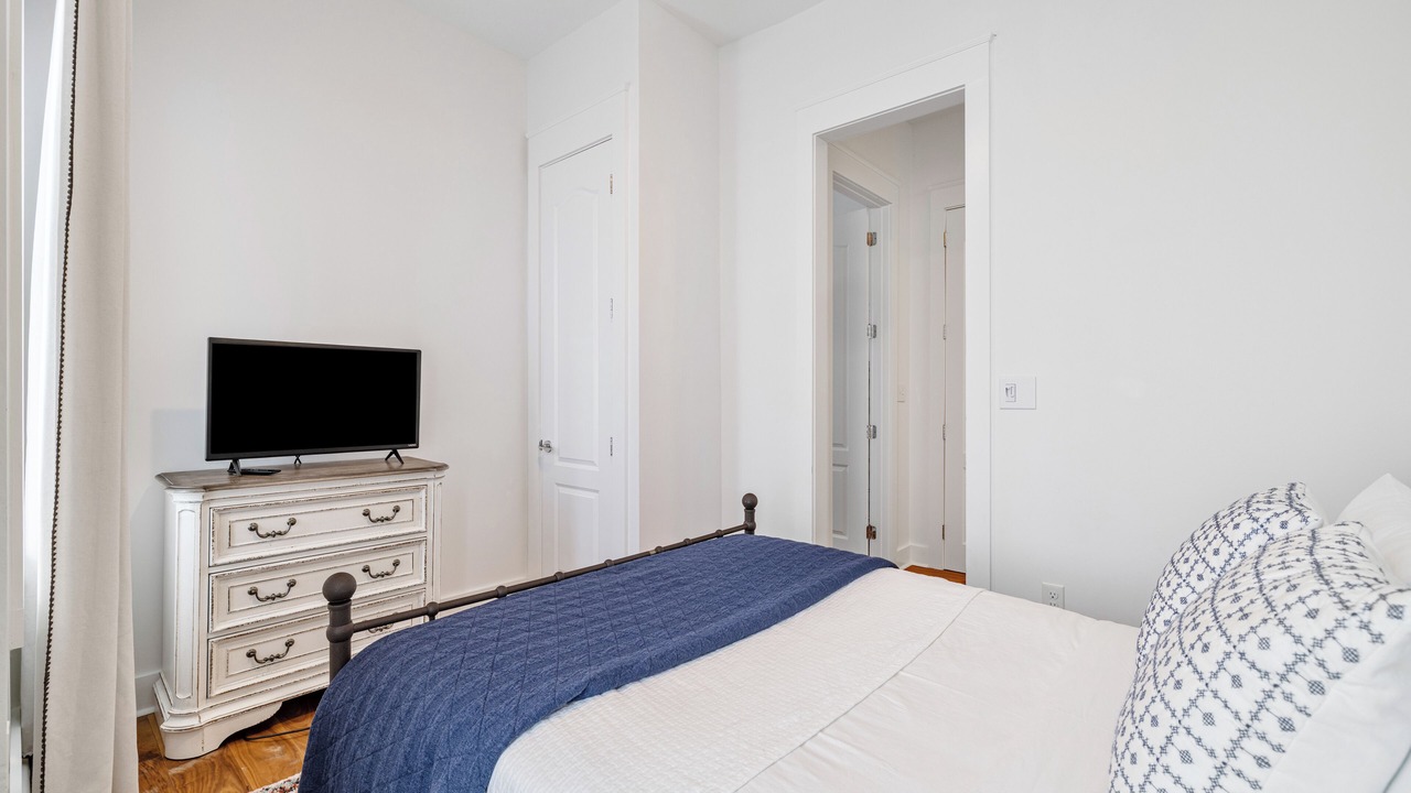 Photo of Bedroom in Seacrest