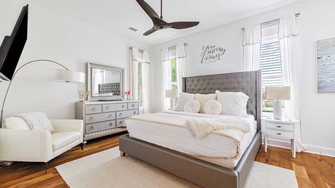 Photo of Bedroom in Seacrest
