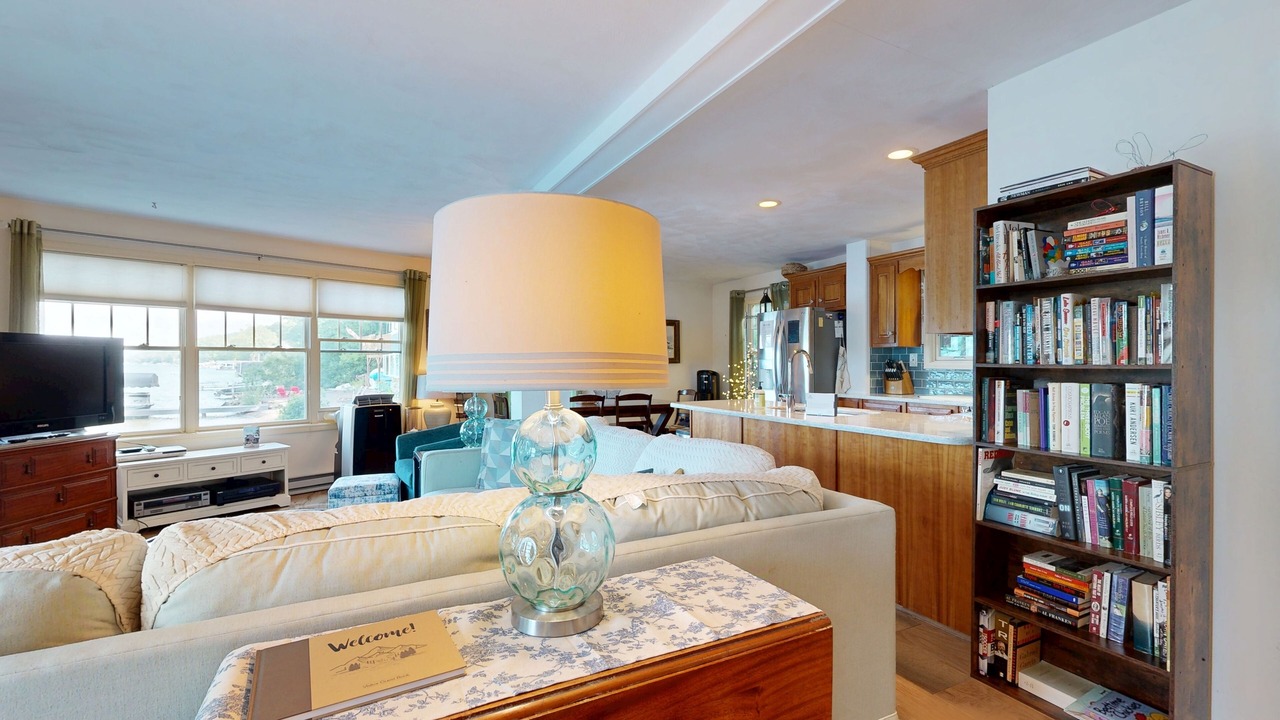 Photo of Livingroom in Keuka Park