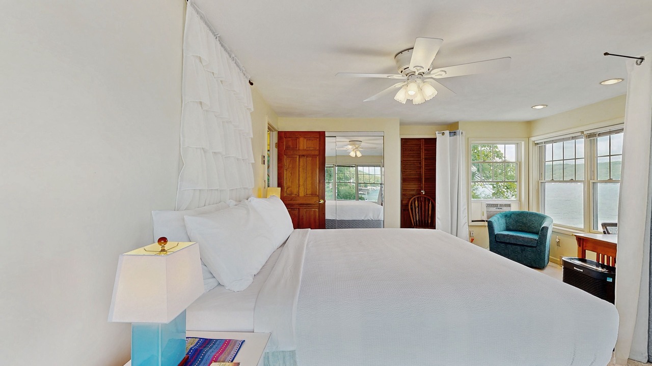 Photo of Bedroom in Keuka Park