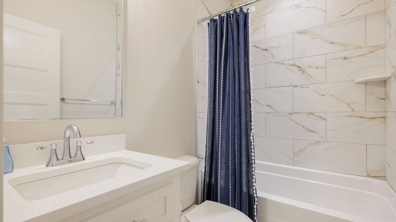 Photo of Bathroom in Lake Park