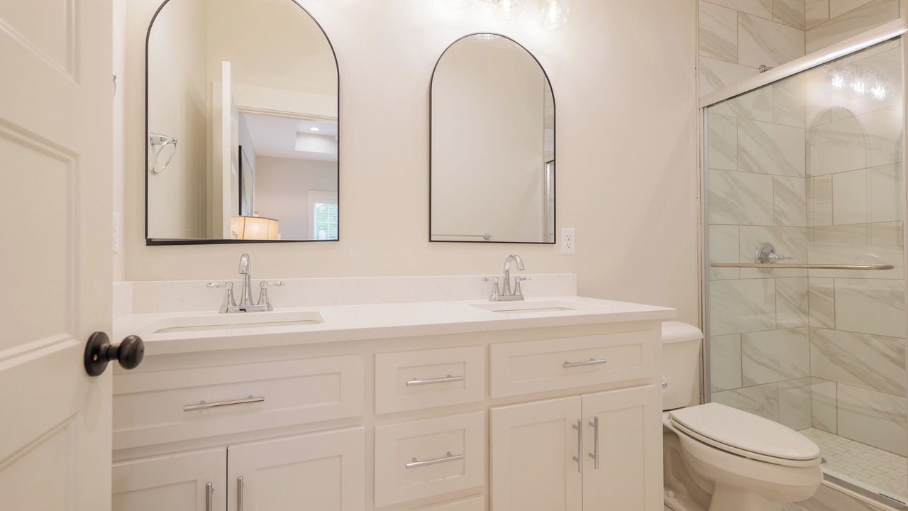 Photo of Bathroom in Lake Park