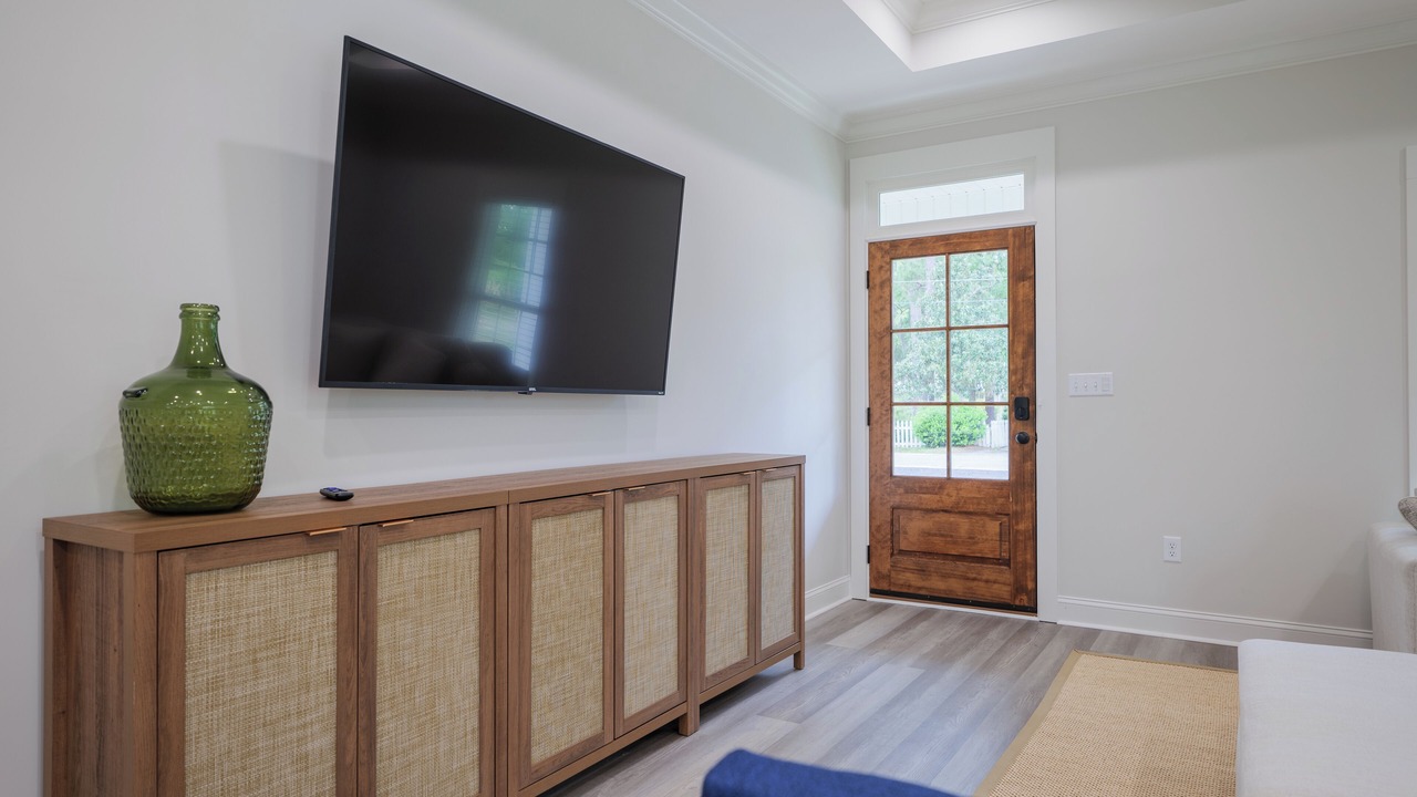 Photo of Livingroom in Lake Park