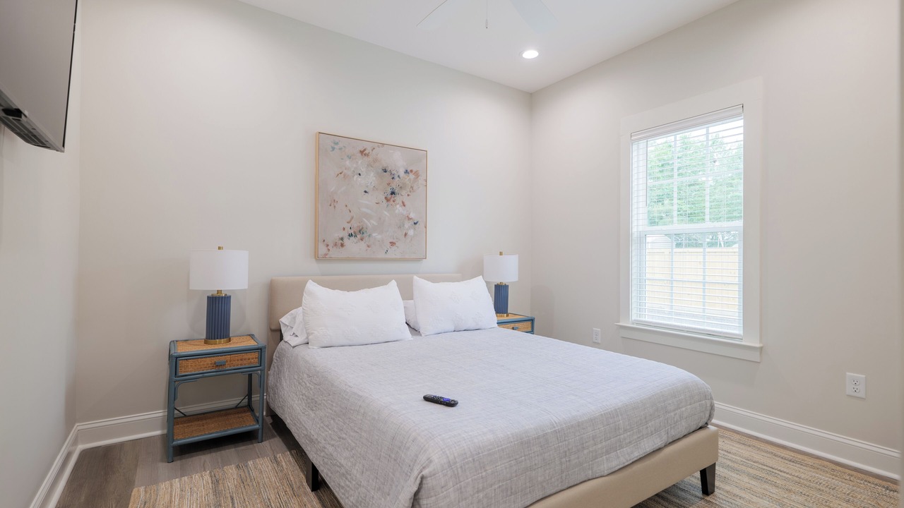 Photo of Bedroom in Lake Park