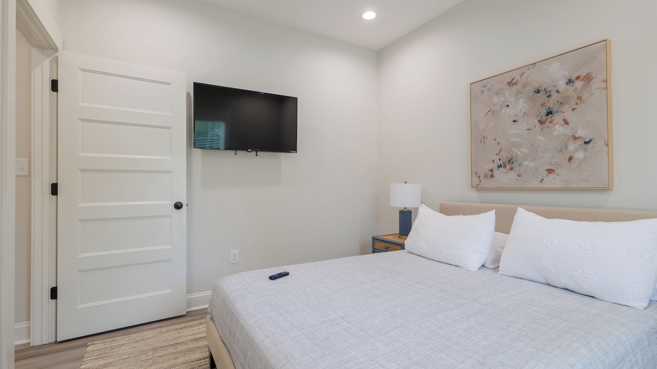 Photo of Bedroom in Lake Park