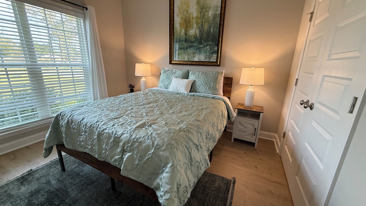Photo of Bedroom in Lake Park