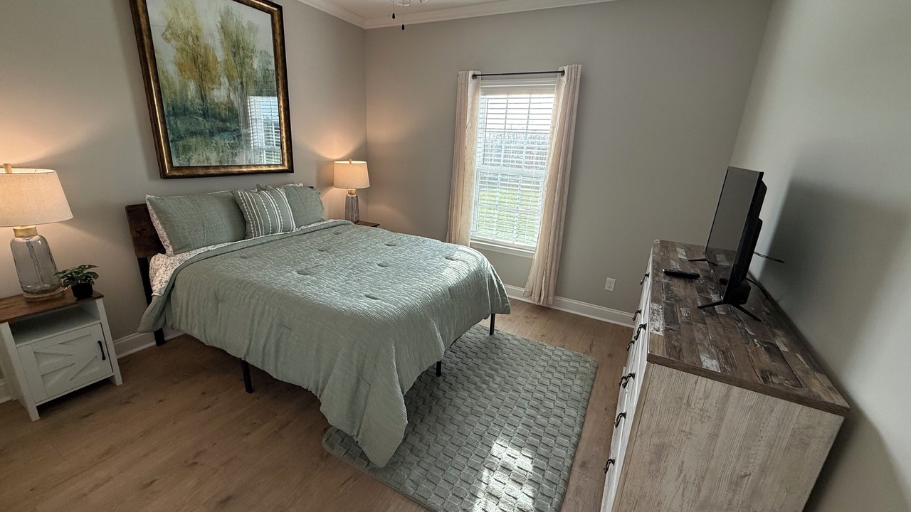 Photo of Bedroom in Lake Park