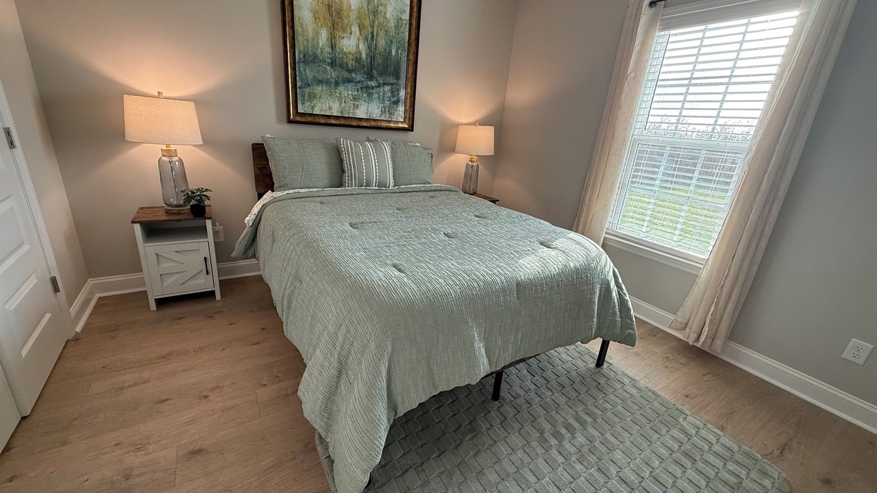 Photo of Bedroom in Lake Park