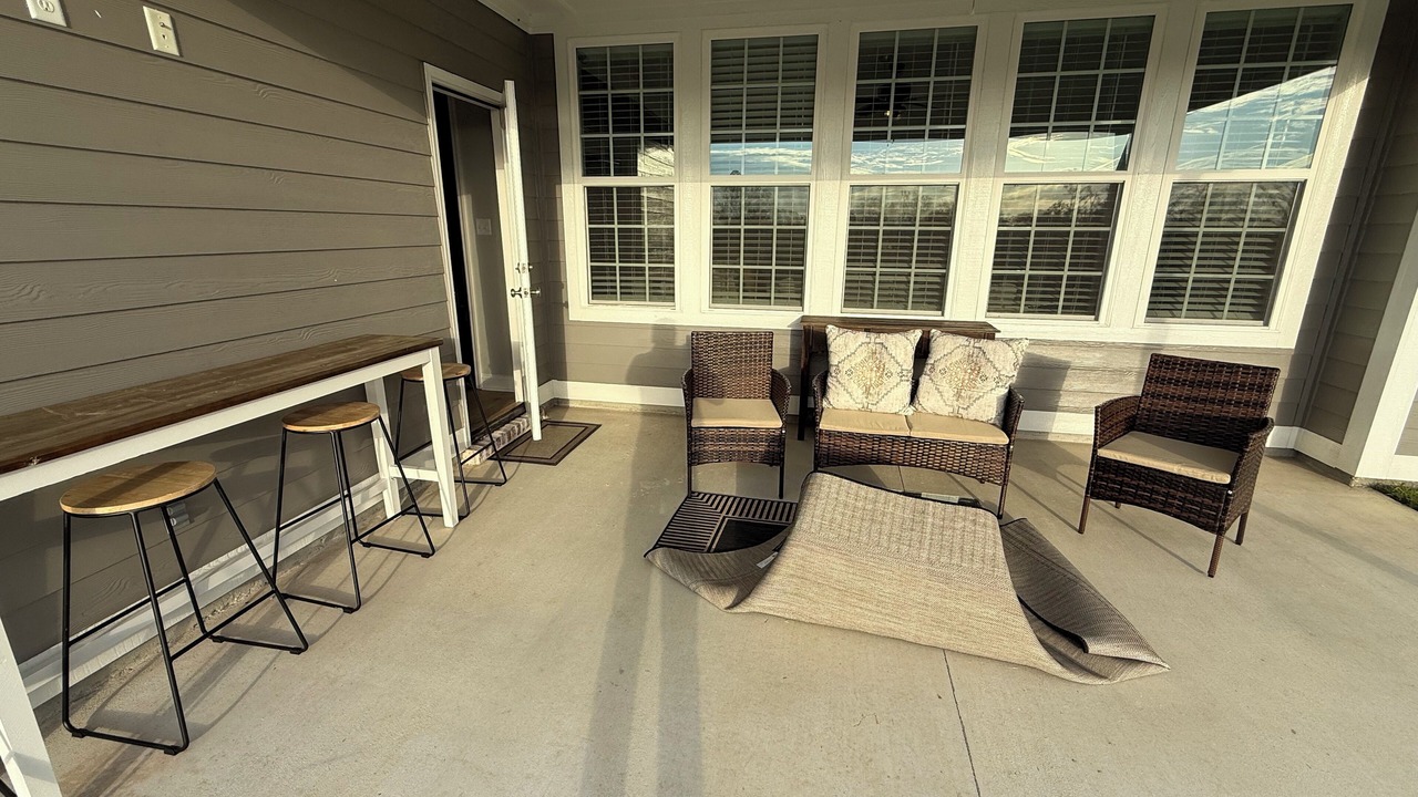 Photo of Patio Balcony in Lake Park