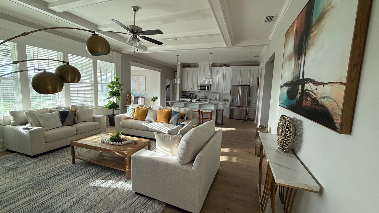 Photo of Livingroom in Lake Park