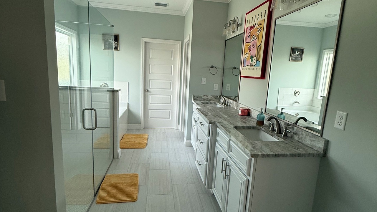 Photo of Bathroom in Lake Park