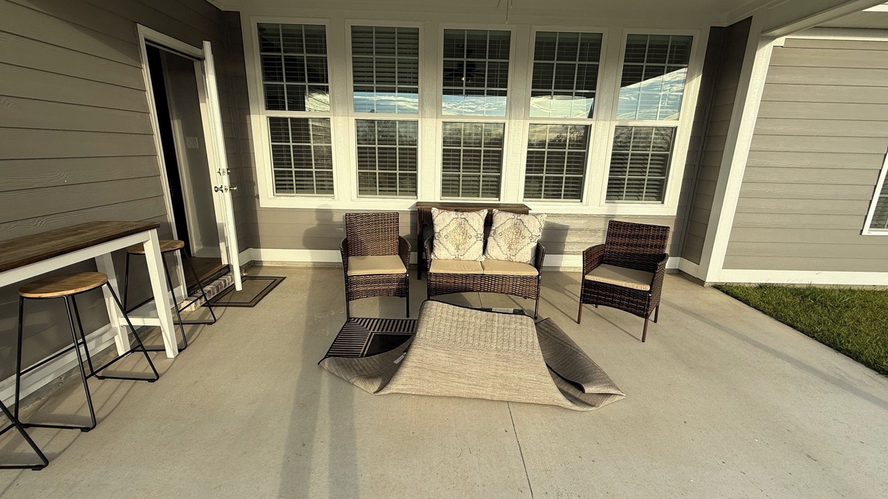 Photo of Patio Balcony in Lake Park