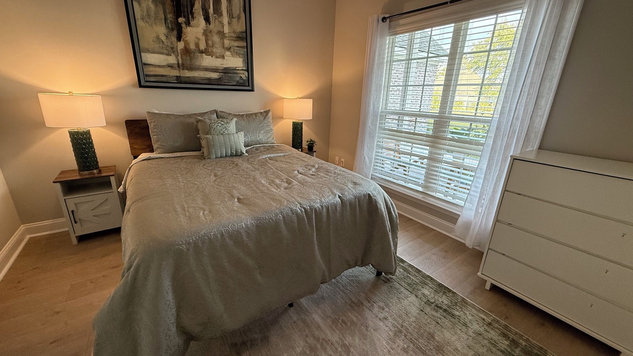 Photo of Bedroom in Lake Park
