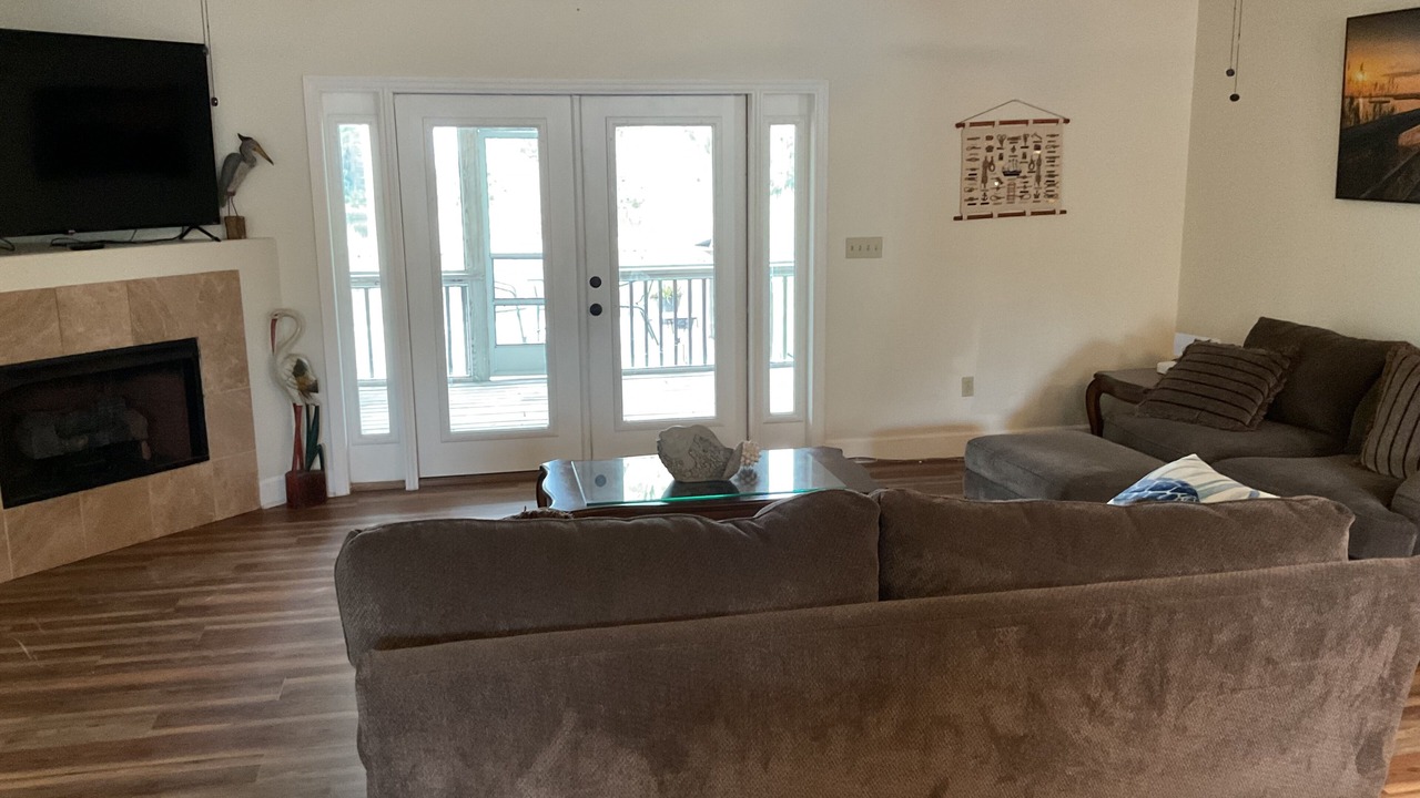 Photo of Livingroom in Crawfordville