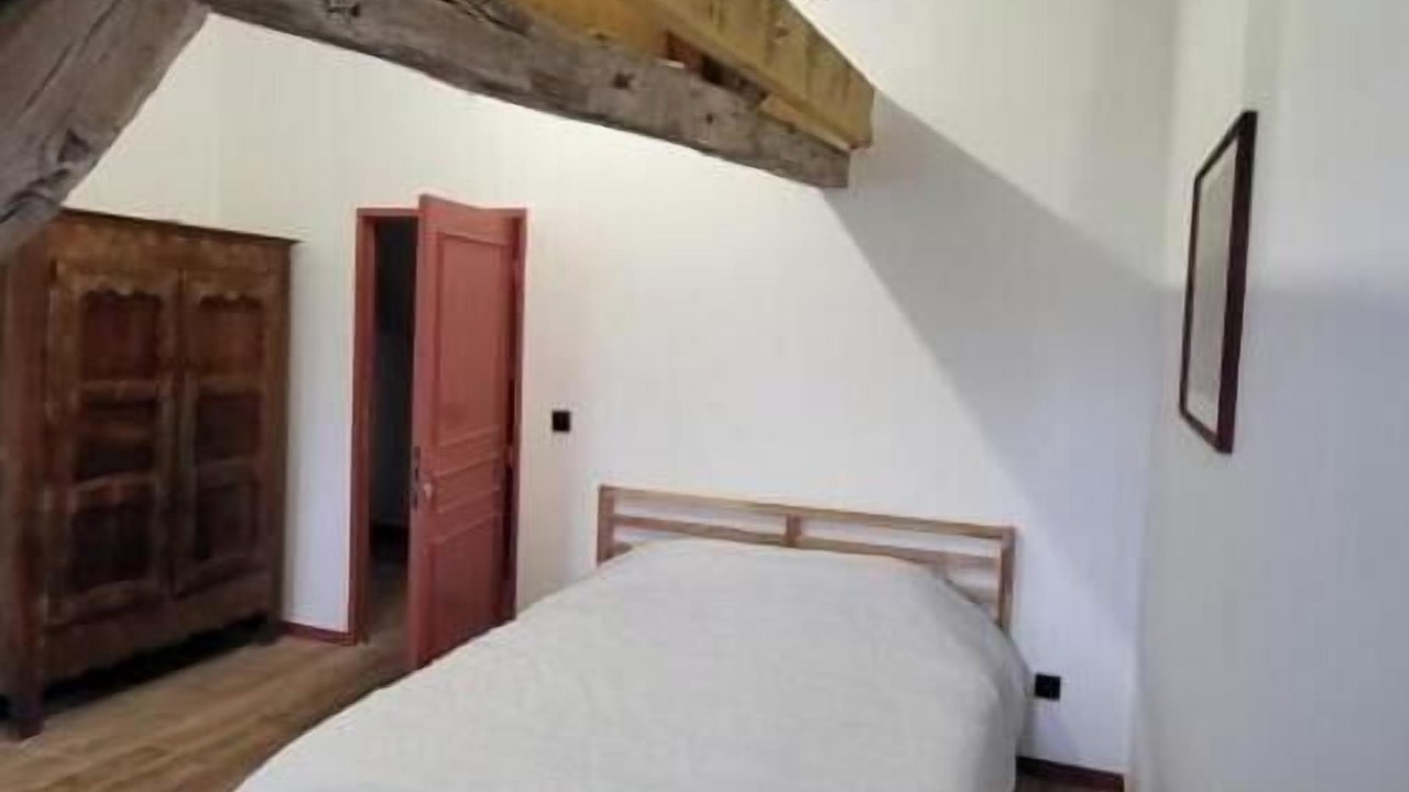 Photo of Bedroom in Escolives-Sainte-Camille