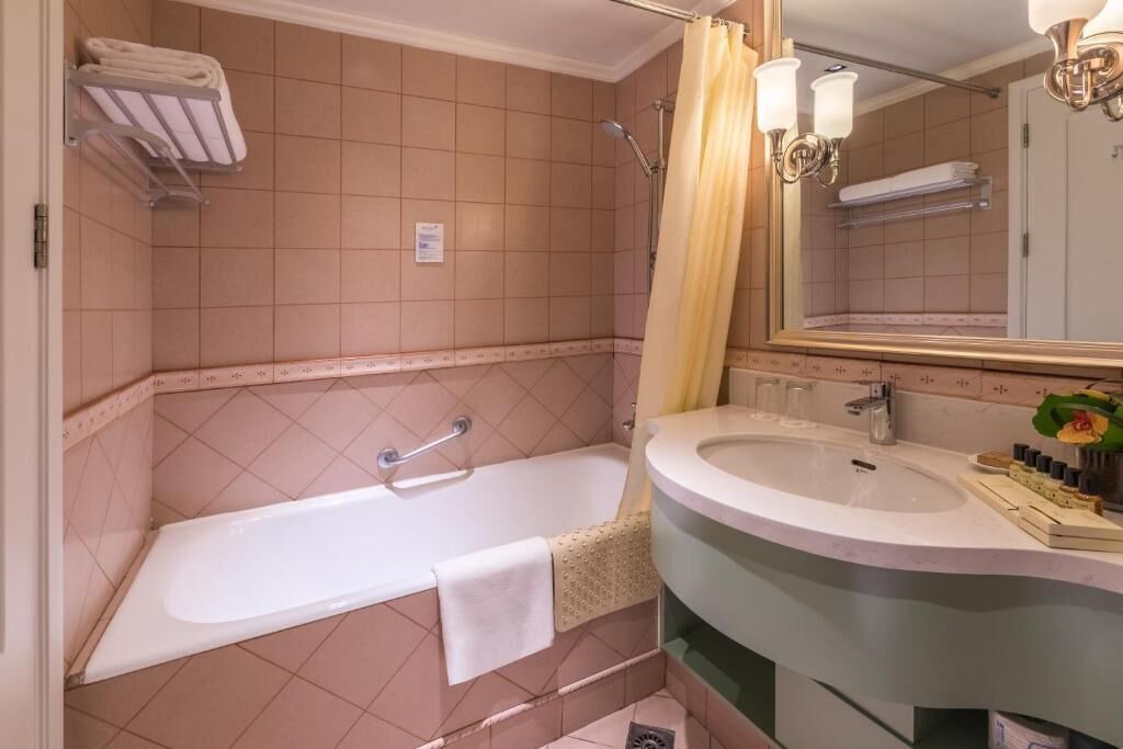 Photo of Bathroom in Downtown Shanghai