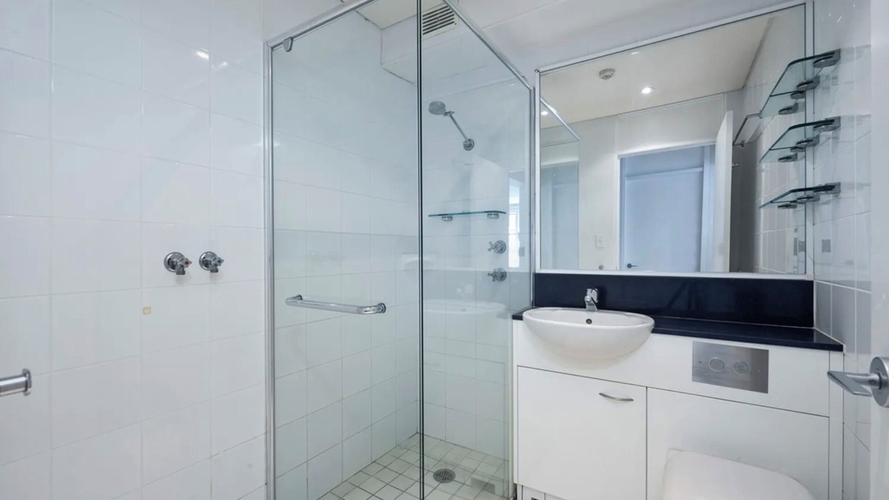 Photo of Bathroom in McMahons Point