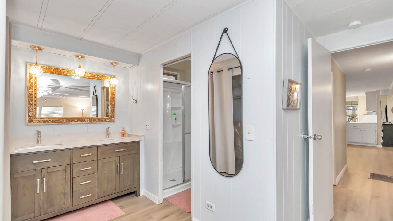 Photo of Bathroom in Dunnellon
