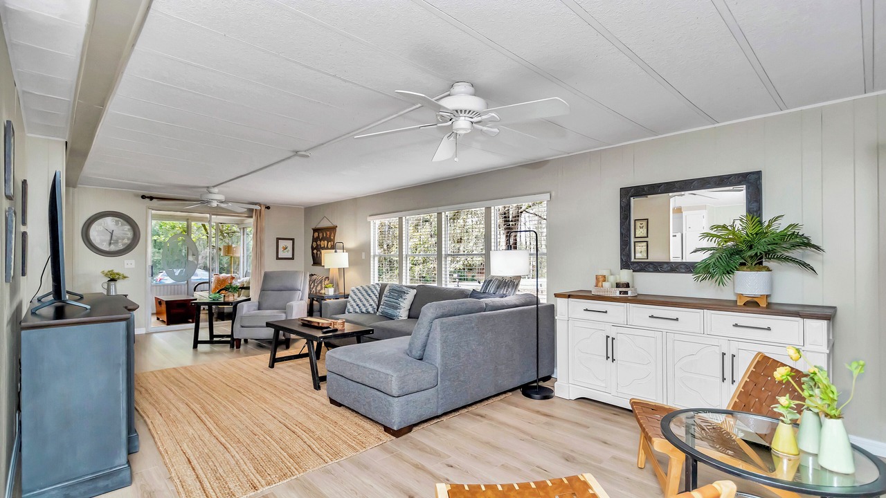 Photo of Livingroom in Dunnellon