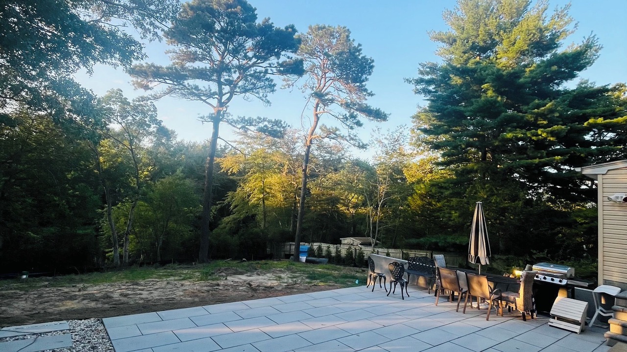 Photo of Patio Balcony in Riverhead