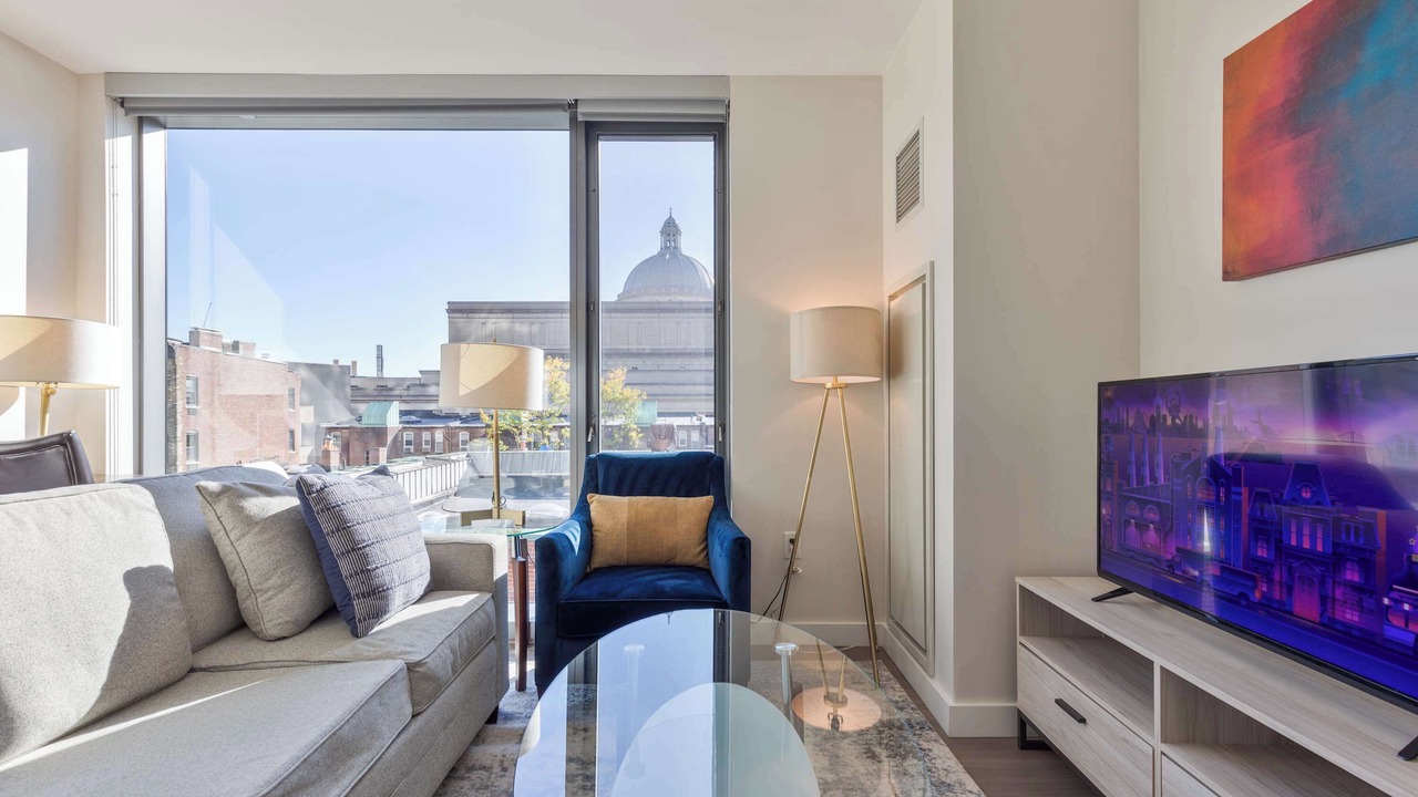 Photo of Livingroom in Back Bay