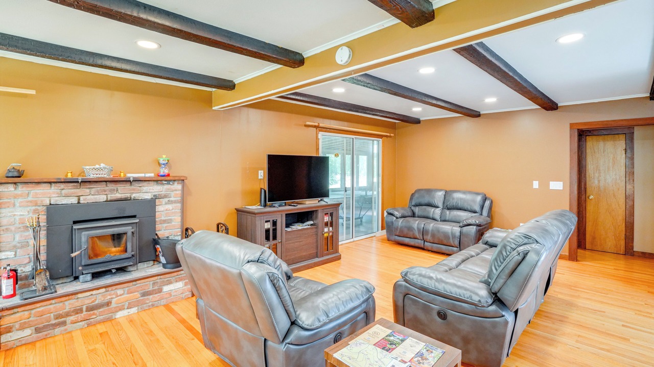 Photo of Bedroom in New Lebanon