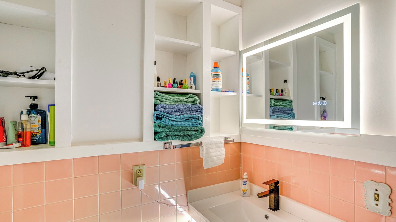 Photo of Bathroom in New Lebanon
