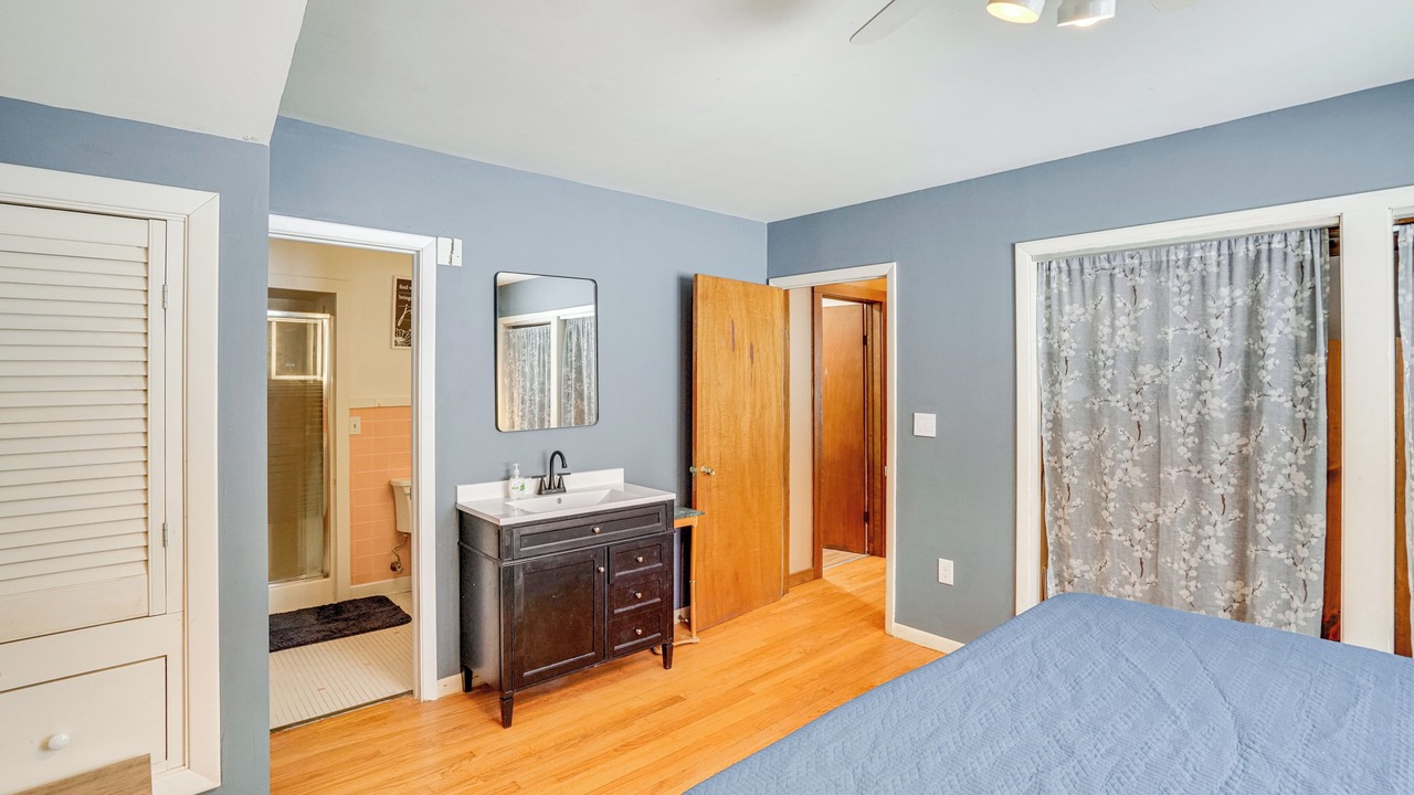 Photo of Bedroom in New Lebanon