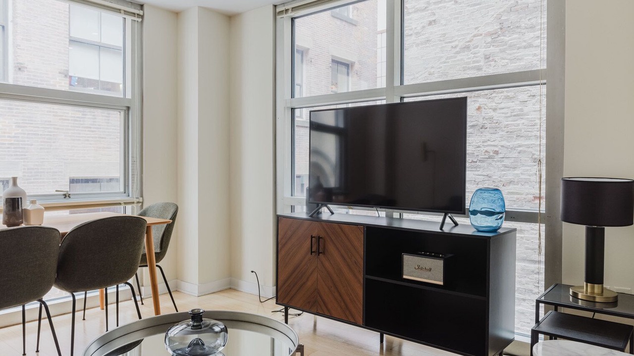 Photo of Livingroom in Theatre District