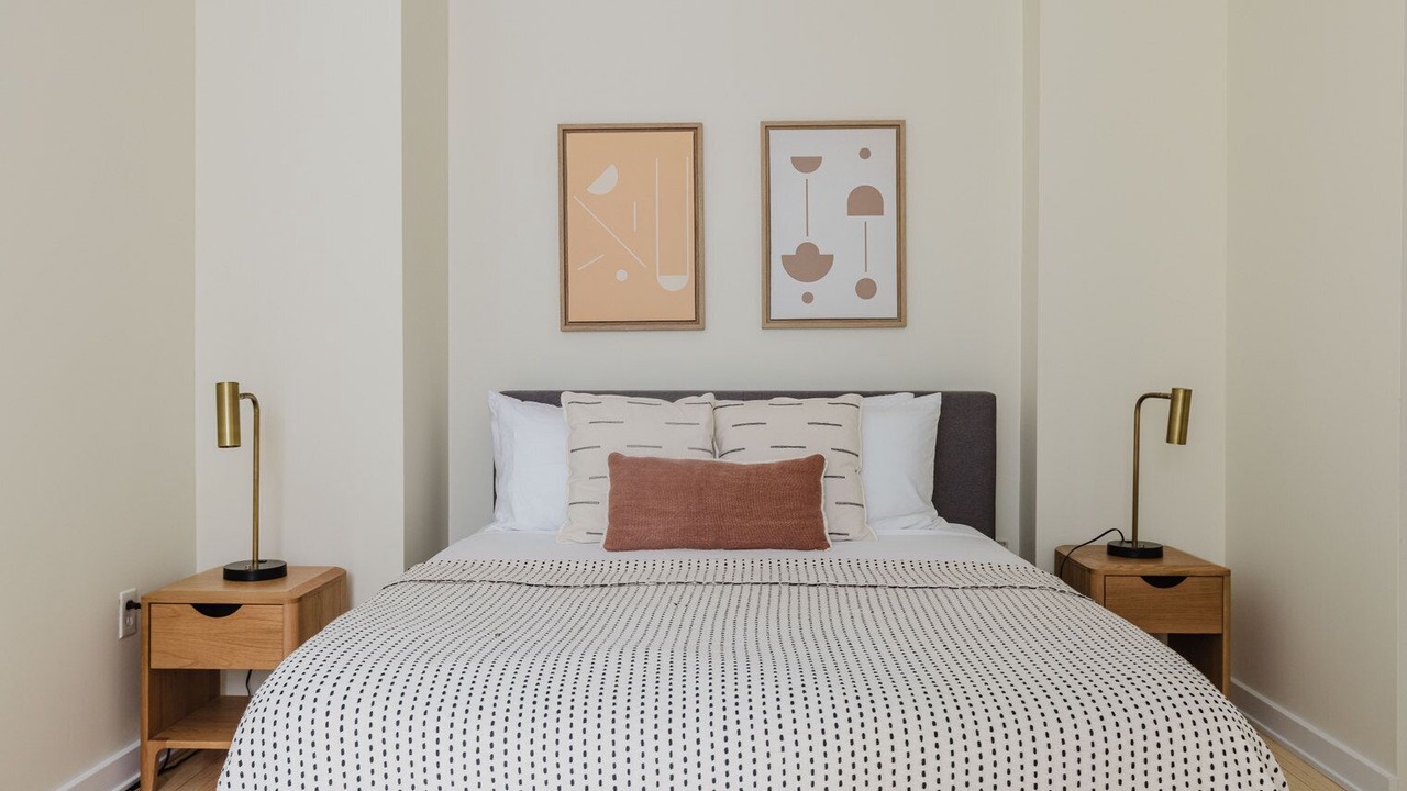 Photo of Bedroom in Theatre District