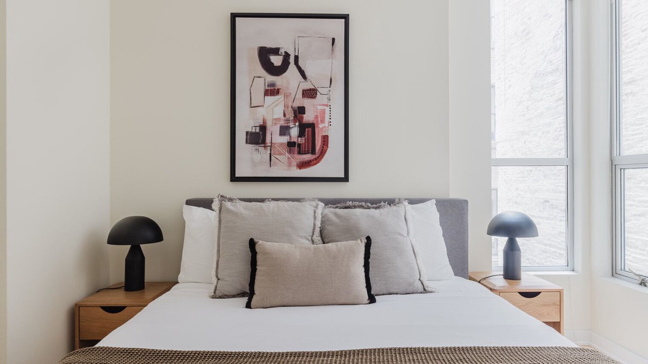 Photo of Bedroom in Theatre District