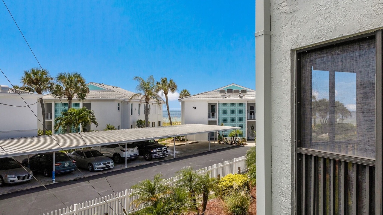 Photo of Patio Balcony in Holmes Beach