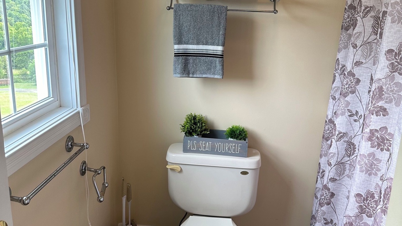Photo of Bathroom in Williamstown