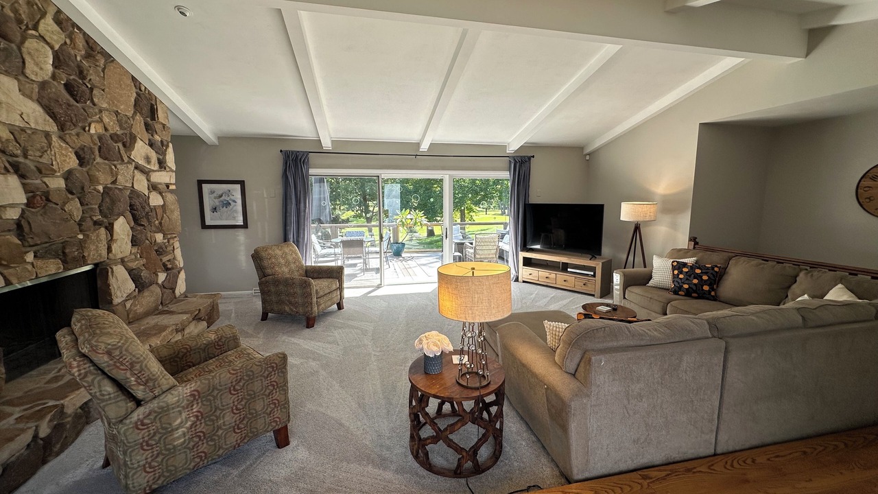 Photo of Livingroom in Granger