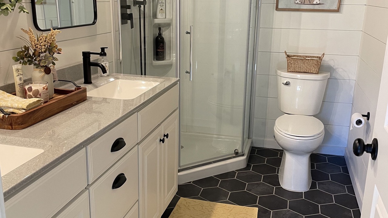 Photo of Bathroom in Granger
