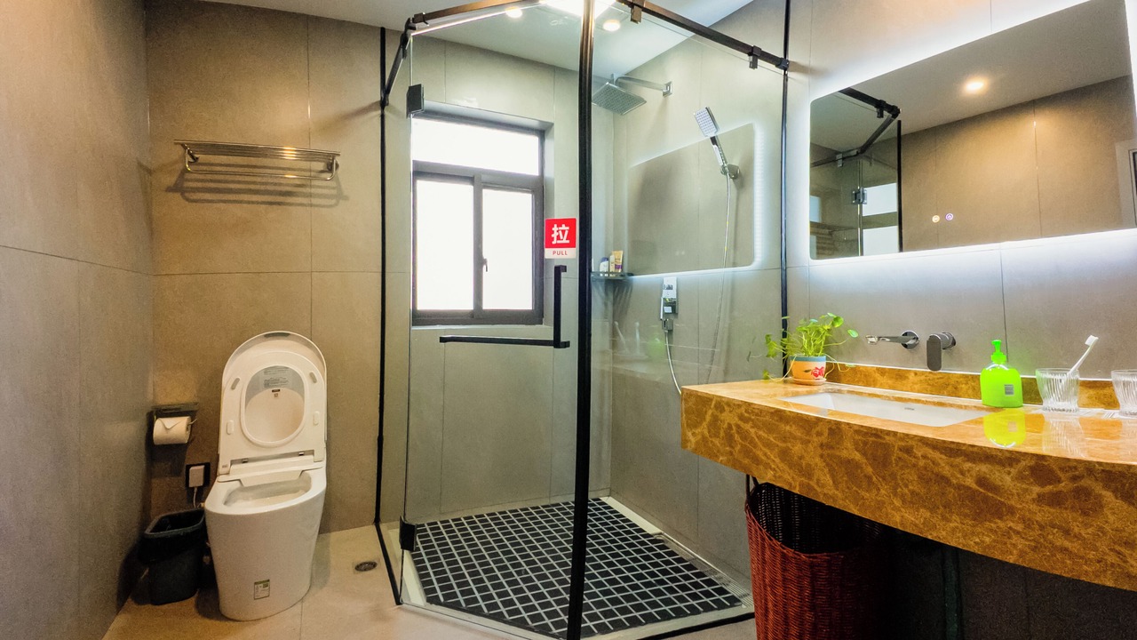 Photo of Bathroom in Fenghuang