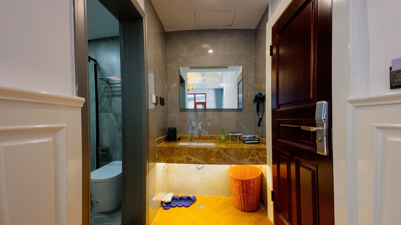 Photo of Bathroom in Fenghuang