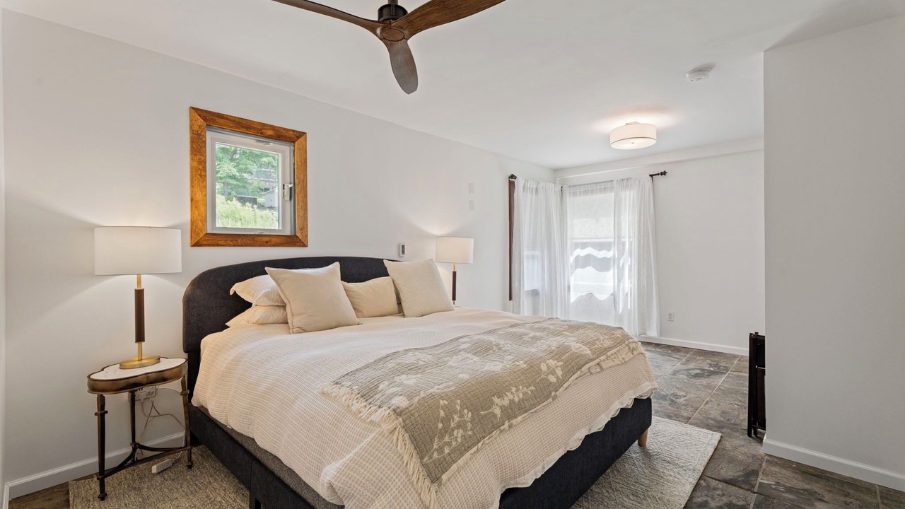 Photo of Bedroom in Valois
